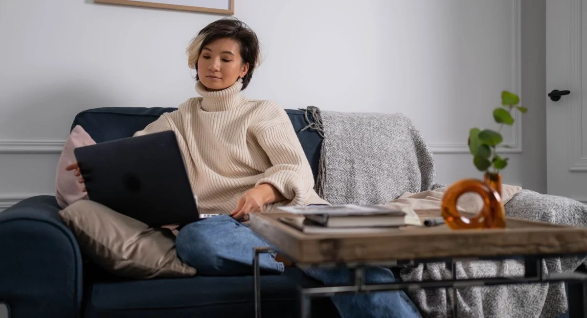 Rédacteur web freelance : définition, tarifs réels et les erreurs coûteuses que 80% des débutants commettent